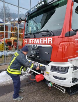 Bild 2 von 6