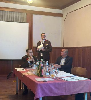 Bild 1 von 2